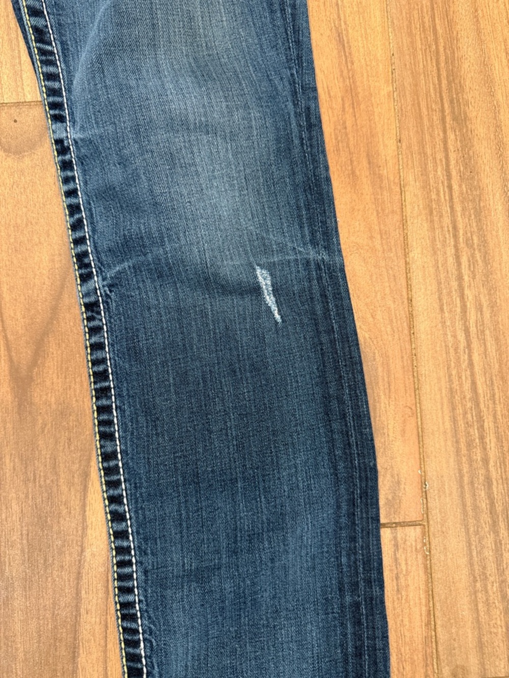 Dark Wash Women's Slim Straight Jeans. Waist 16”. Rise 8”. Inseam 32” - Picture 6 of 13